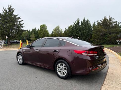 Used 2018 Kia Optima LX FWD image 3