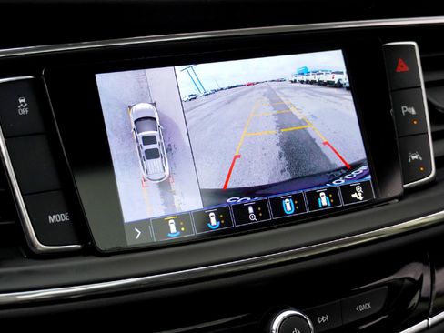 Used 2021 Buick Enclave Avenir w/ Avenir Technology Package image 14