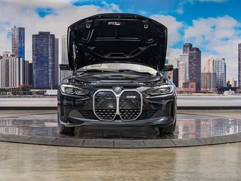 Certified 2023 BMW i4 eDrive35 w/ Premium Package RWD image 4