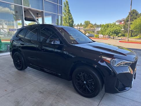 Used 2023 BMW X1 xDrive28i AWD/4WD image 2