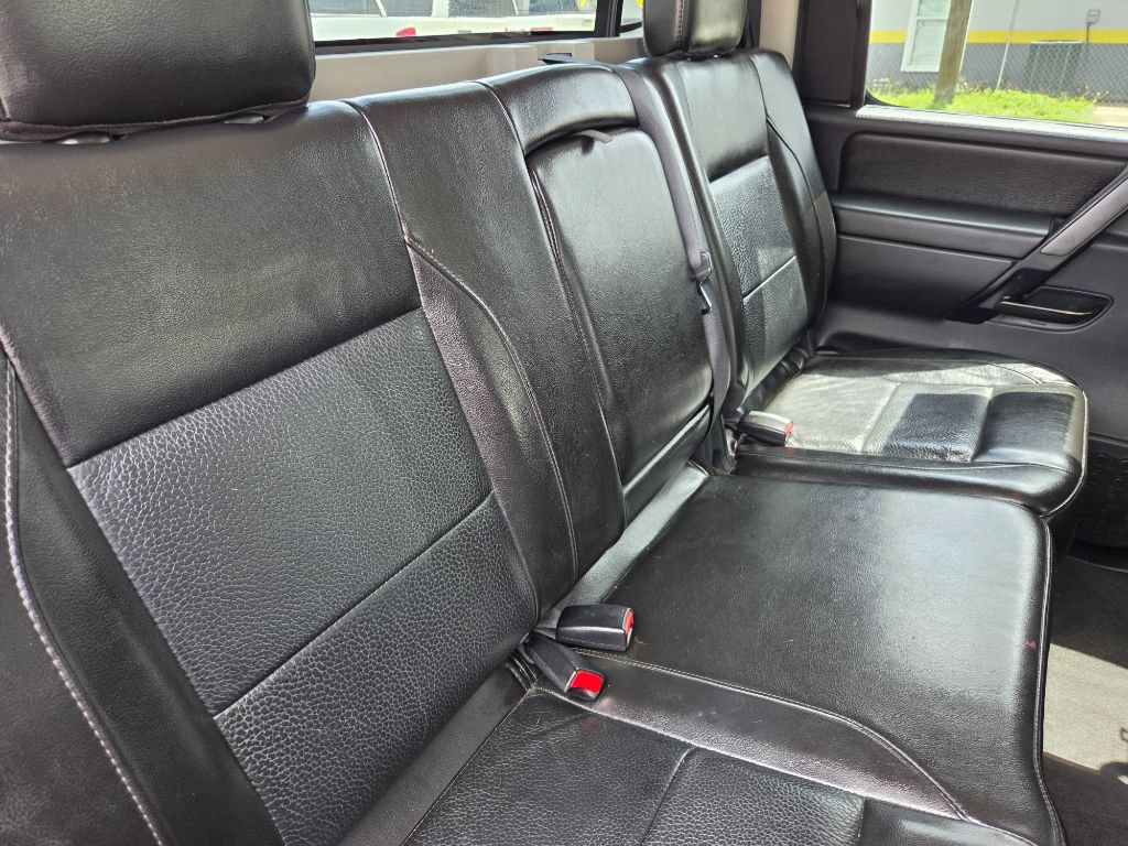 Used 2014 Nissan Titan SL AWD/4WD image 36