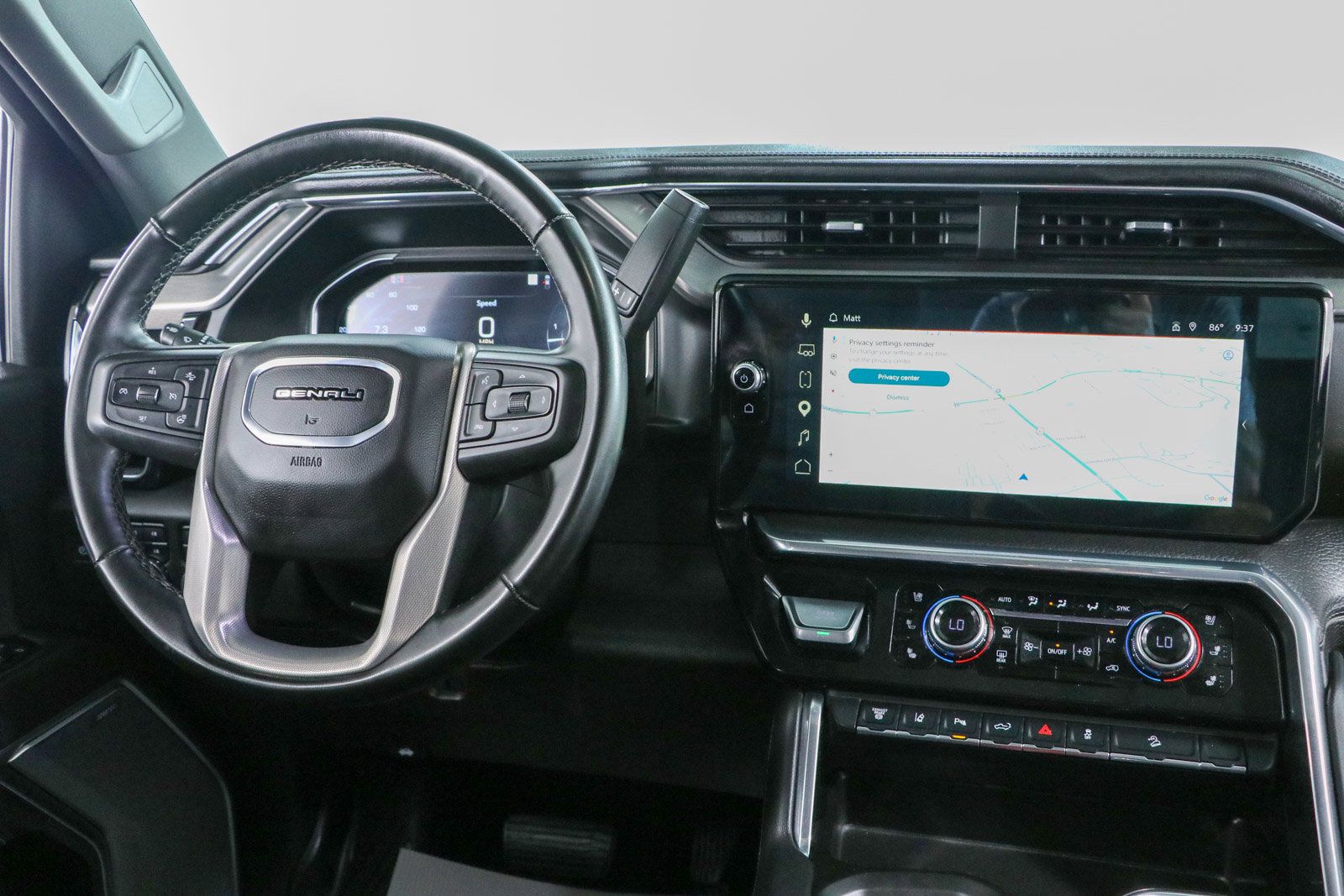 Used 2024 GMC Sierra 2500 Denali w/ Denali Reserve Package AWD/4WD image 18