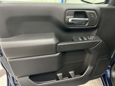 Used 2023 Chevrolet Silverado 1500 Custom image 20