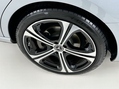 Used 2025 Mercedes-Benz C 300 Sedan image 35