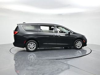 Used 2022 Chrysler Voyager LX video 2