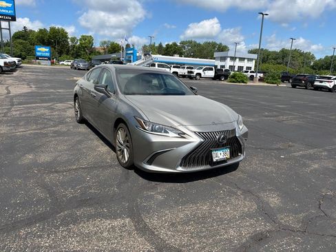 Used 2019 Lexus ES 350 w/ Accessory Package 2 FWD image 16