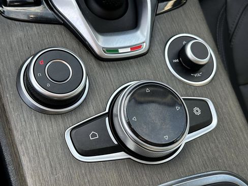 Used 2021 Alfa Romeo Stelvio Ti w/ Active Assist 2 Package TI image 26