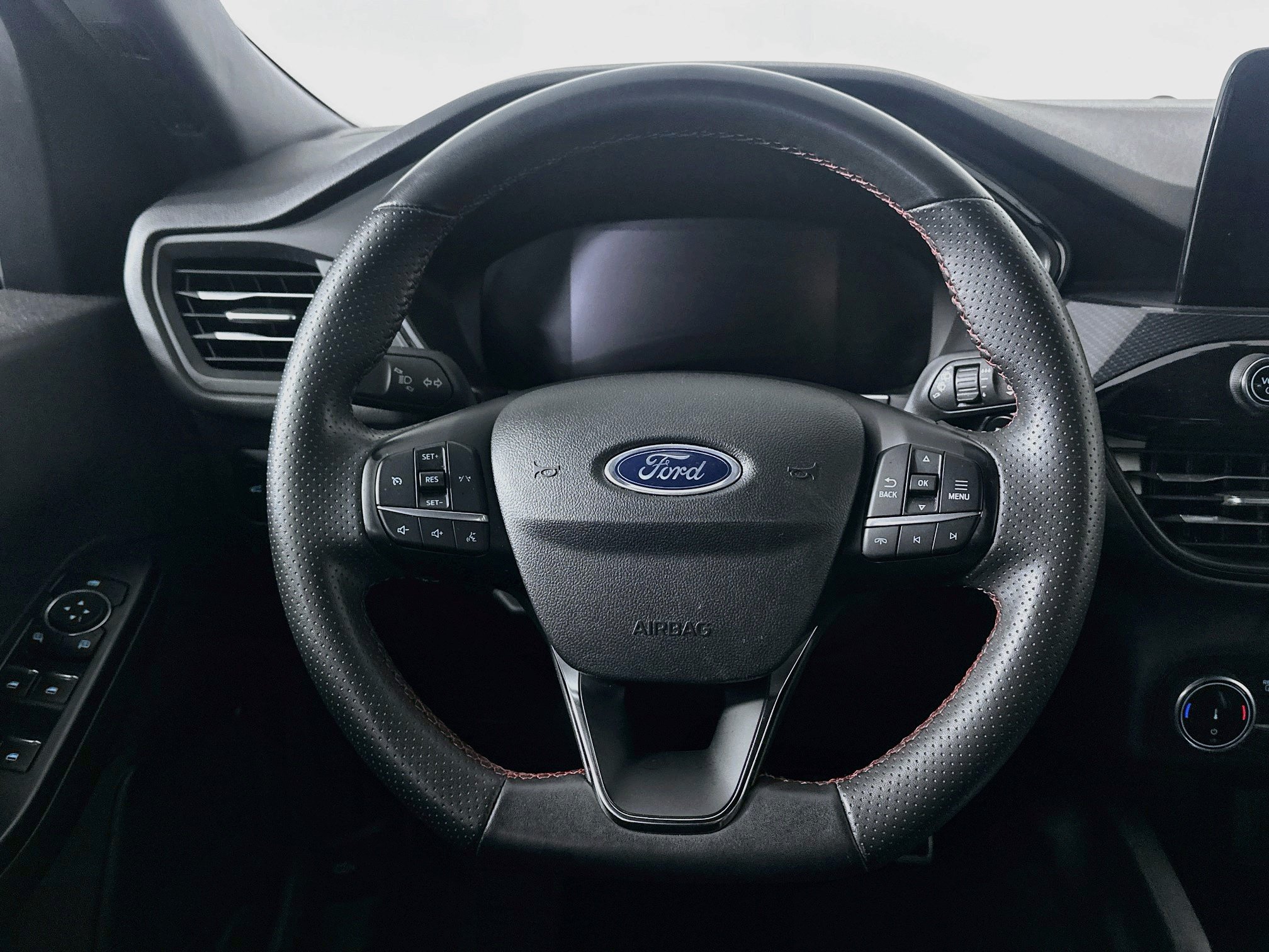 Used 2024 Ford Escape ST-Line FWD image 18