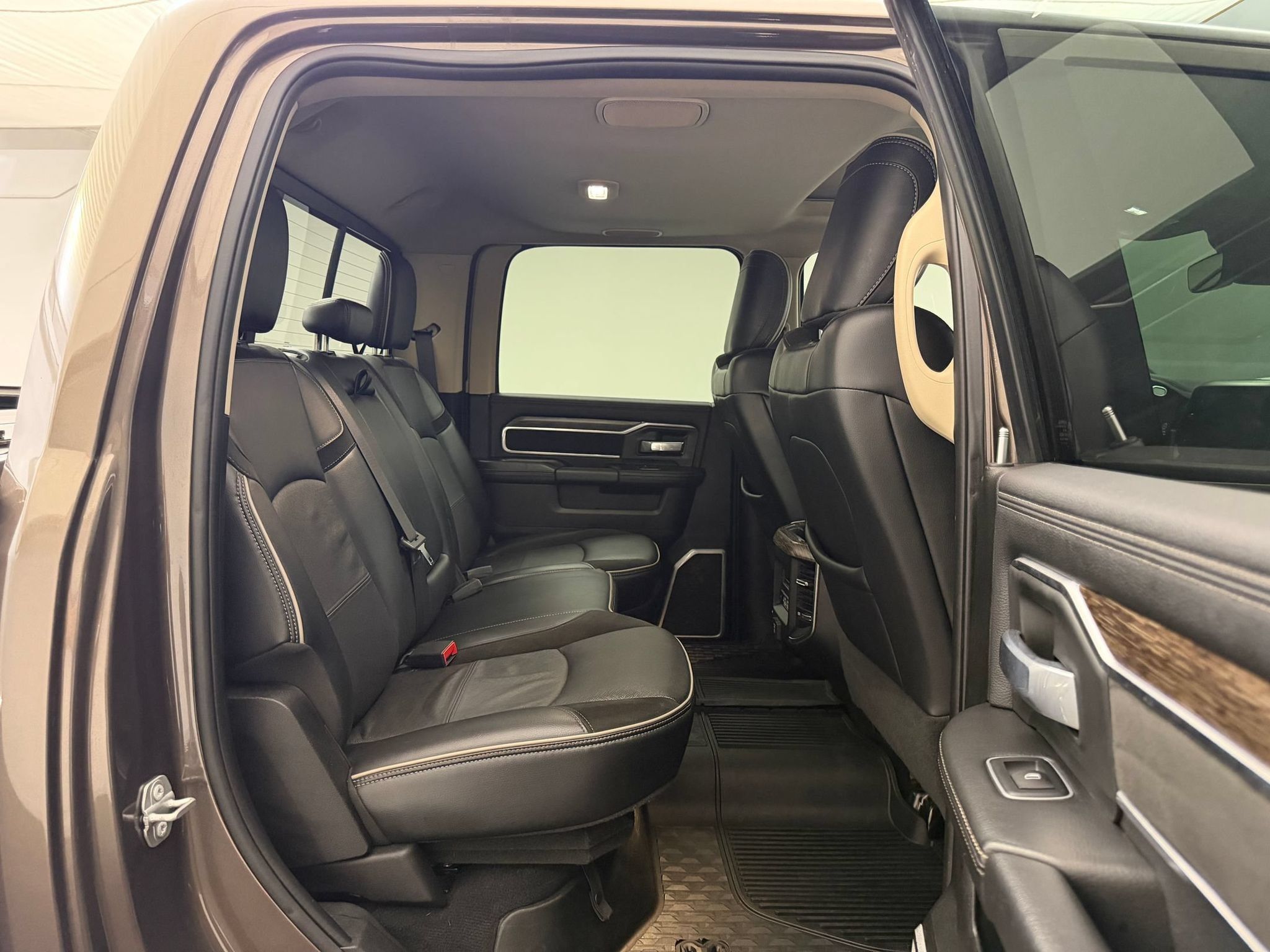Used 2020 RAM 2500 Laramie AWD/4WD image 30