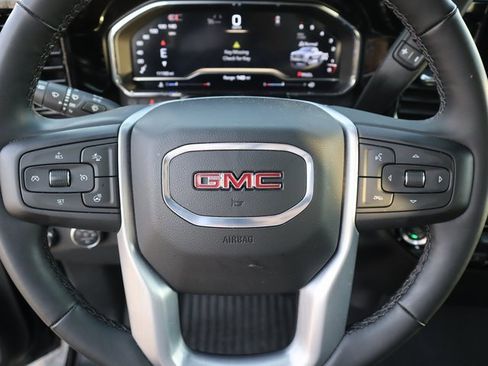 Used 2025 GMC Sierra 1500 Elevation image 27