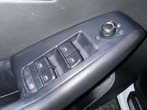 Used 2010 Audi Q5 3.2 Premium AWD/4WD image 19