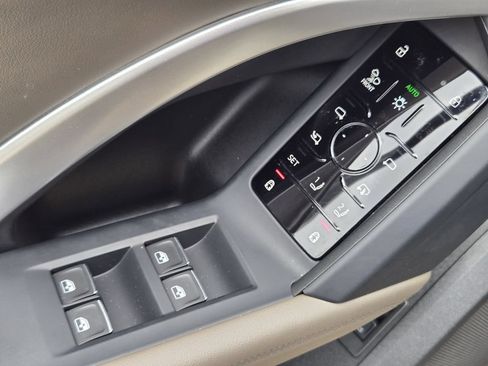 Certified 2025 Audi Q5 Premium Plus AWD/4WD image 30