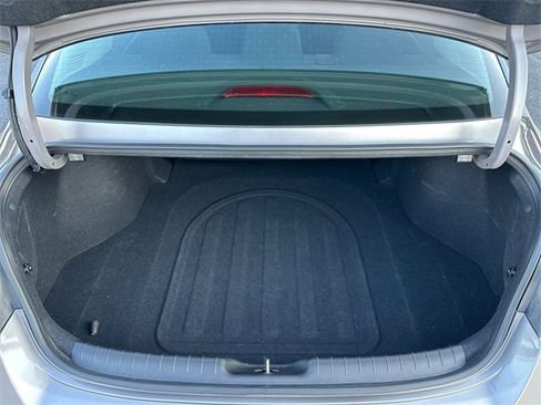 Used 2023 Hyundai Elantra Blue image 29