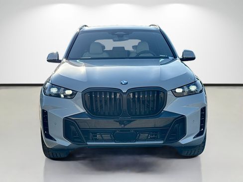 New 2026 BMW X5 xDrive40i w/ M Sport Package AWD/4WD image 8