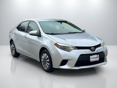 Used 2015 Toyota Corolla L FWD image 3