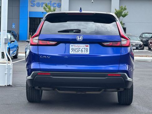 Used 2024 Honda CR-V EX image 5