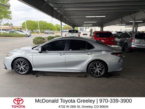 Used 2024 Toyota Camry SE FWD image 8