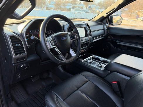 Used 2021 Ford Expedition XLT image 11