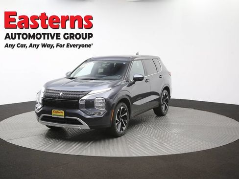 Used 2024 Mitsubishi Outlander SE AWD/4WD image 54