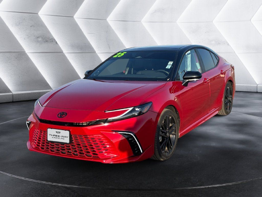Used 2025 Toyota Camry XSE w/ Premium Package FWD image 1