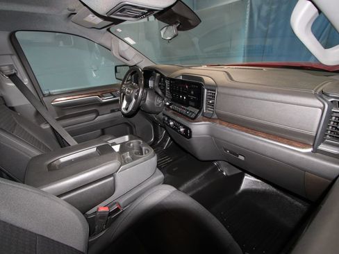 Used 2022 GMC Sierra 1500 SLE w/ Preferred Package AWD/4WD image 18