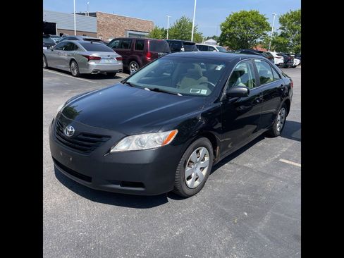 Used 2007 Toyota Camry LE FWD image 1