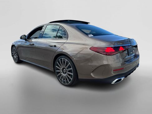New 2026 Mercedes-Benz E 450 4MATIC Sedan image 3