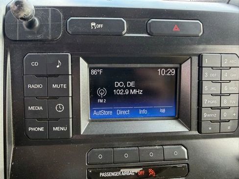 Used 2015 Ford F150 XLT AWD/4WD image 11