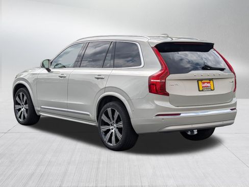 Used 2022 Volvo XC90 T6 Inscription w/ Advanced Package AWD/4WD image 5