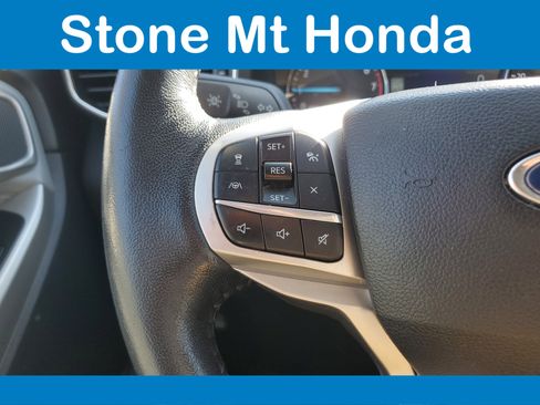 Used 2022 Ford Explorer XLT w/ Equipment Group 202A image 21