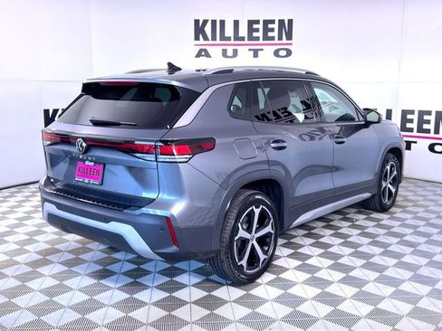 New 2025 Volkswagen Tiguan SE image 7