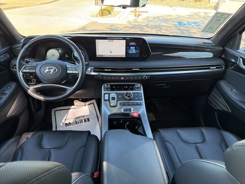 Used 2024 Hyundai Palisade Calligraphy AWD/4WD image 3