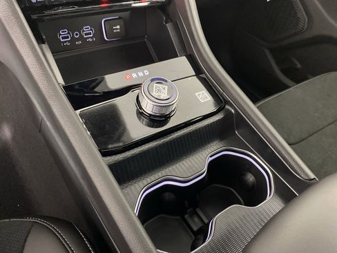 New 2025 Jeep Grand Cherokee Altitude image 35