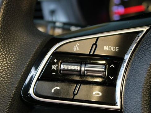 Used 2020 Kia Optima LX image 20