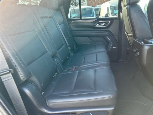 Used 2021 Chevrolet Tahoe Z71 w/ Luxury Package image 23