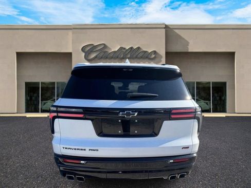Used 2024 Chevrolet Traverse RS AWD/4WD image 4