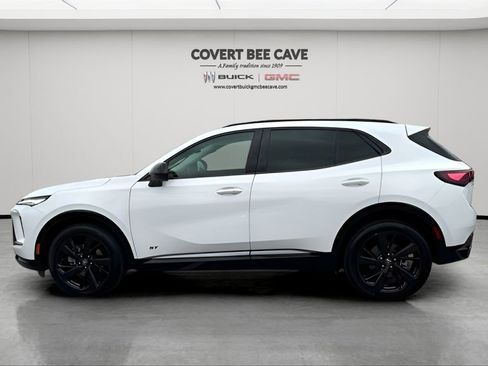 Used 2025 Buick Envision Sport Touring image 5