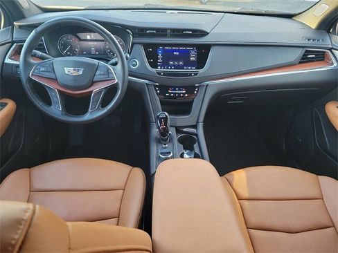 Certified 2023 Cadillac XT5 Premium Luxury image 8