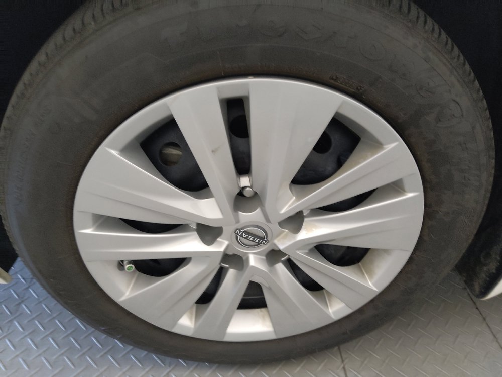 Used 2025 Nissan Sentra S FWD image 31