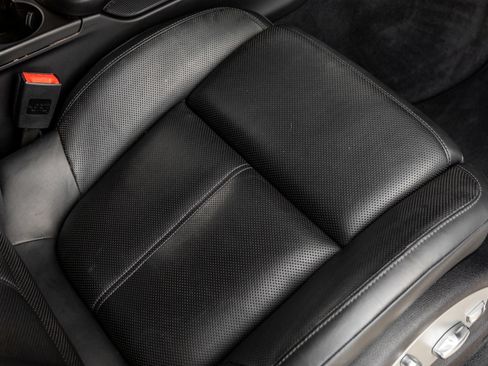 Certified 2023 Porsche Macan AWD/4WD image 43