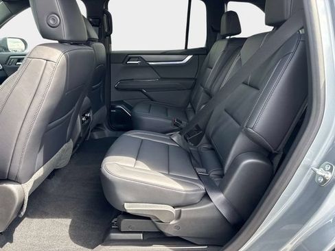 New 2026 GMC Acadia Elevation w/ Black Edition FWD image 12