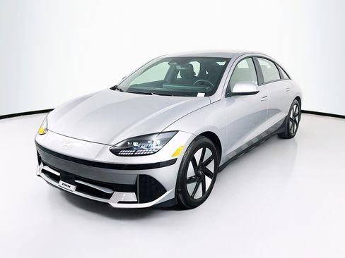 Used 2024 Hyundai Ioniq 6 SE image 3