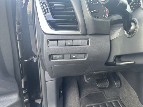 Certified 2022 Nissan Rogue SV w/ SV Premium Package image 20