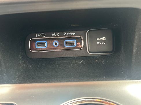 Used 2021 Jeep Grand Cherokee Laredo image 13