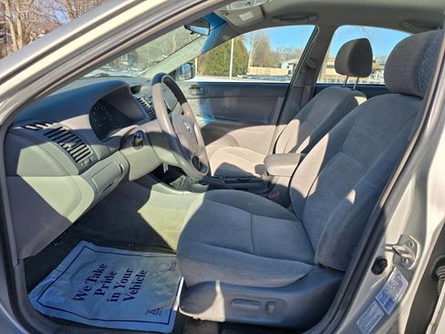 Used 2003 Toyota Camry LE image 12