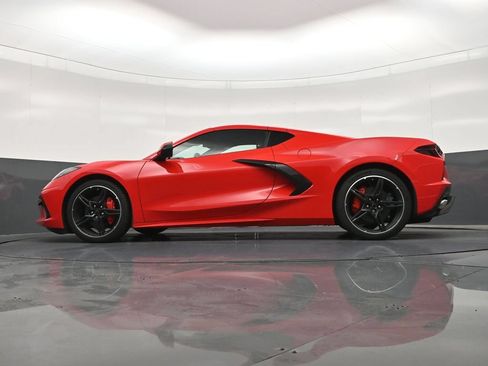 Used 2024 Chevrolet Corvette Stingray Preferred Cpe w/ 2LT RWD image 24