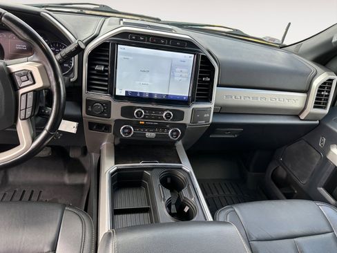 Used 2022 Ford F250 Lariat w/ Chrome Package image 11