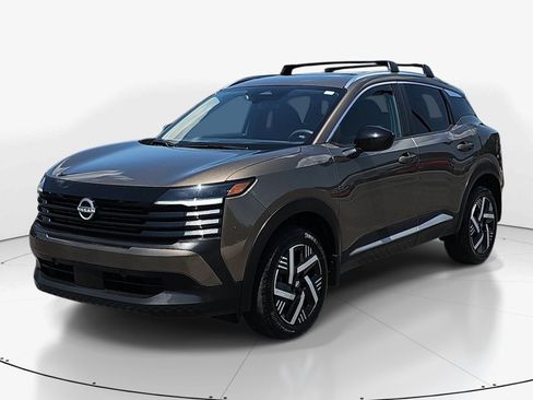 Used 2026 Nissan Kicks SV w/ SV Premium Package FWD image 8