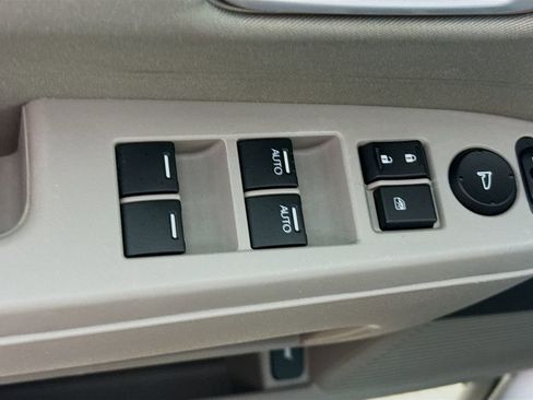 Used 2011 Honda Pilot LX image 16