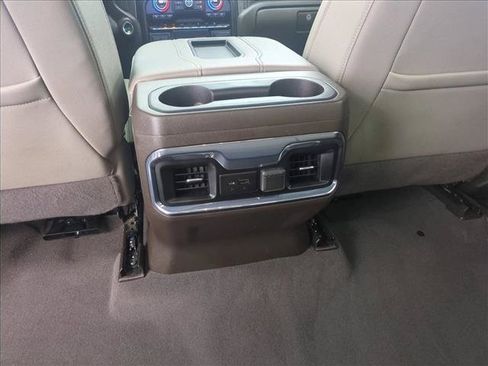 Used 2021 Chevrolet Silverado 1500 LTZ w/ Z71 Off-Road Package AWD/4WD image 18